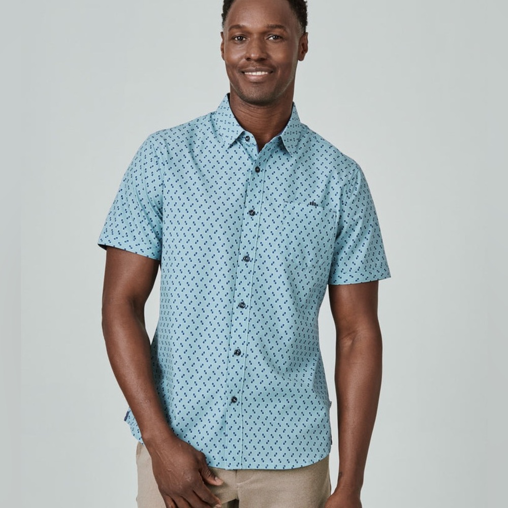 7 Diamonds Teal Patterned Short Sleeve Button Down Shirt Size Small Seafoam